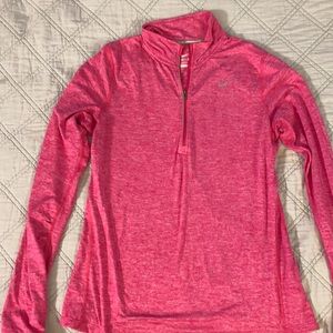 Nike/ womens dri for running shirt / gently used